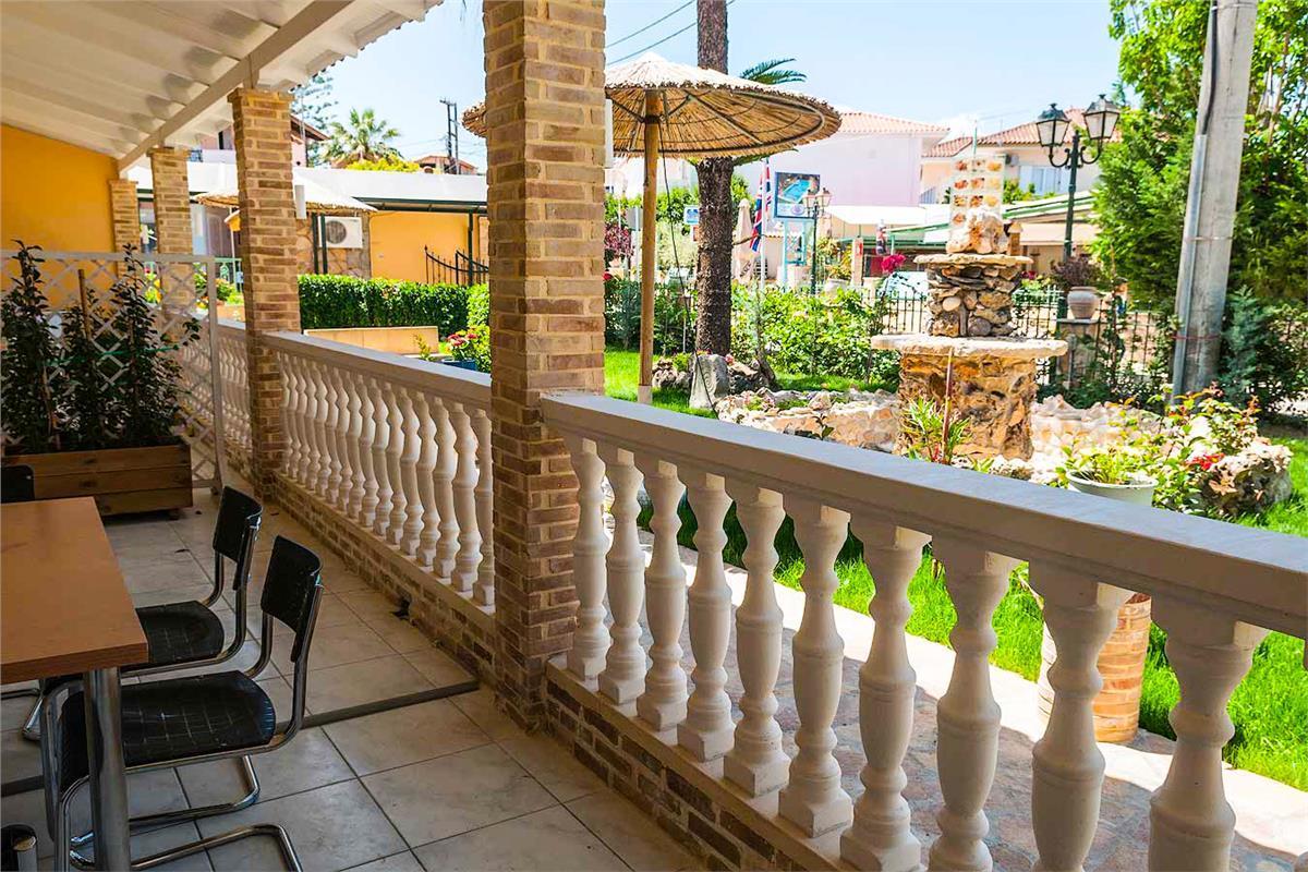 Tom & John Center Lejlighedshotel 4*