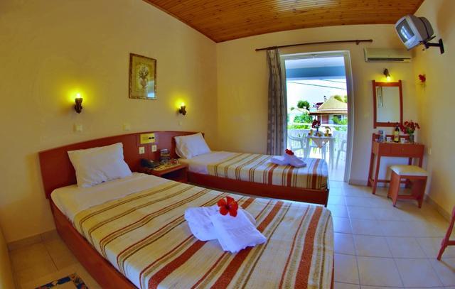 Tom & John Center Lejlighedshotel 4*